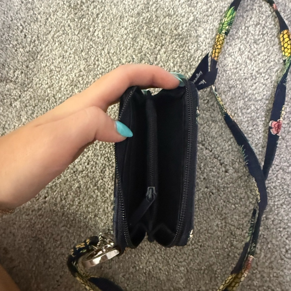 Pineapple Vera Bradley lanyard w wallet keychain - Picture 3 of 3